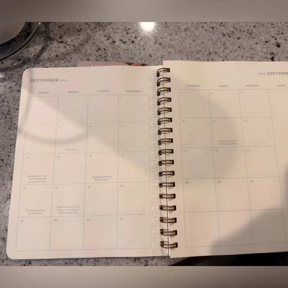 Papier Polka Dot Yearly Planner